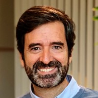 Aitor Larrabe